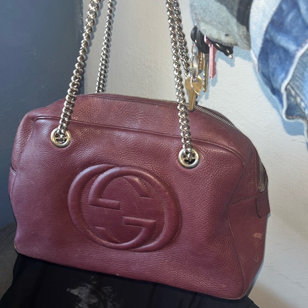 AUTHENTIC GUCCI HANDNAD  GOLD CHAIN ZIP UP  BURGANDY
